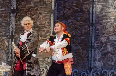 Dnipro, Ukrayna - 12 Ekim 2018: Dnipro Opera ve Bale Tiyatrosu üyeleri tarafından gerçekleştirilen Figaro'nun düğünü opera.