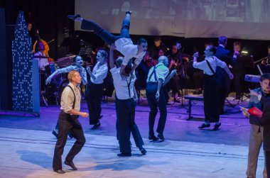 Dnipro, Ukrayna - 20 Ekim 2018: Müzikal Kvitka sanat projesi Kvitka Tsisik, Filarmoni Orkestrası üyeleri tarafından gerçekleştirilen..