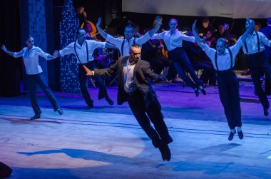 Dnipro, Ukrayna - 20 Ekim 2018: Müzikal Kvitka sanat projesi Kvitka Tsisik, Filarmoni Orkestrası üyeleri tarafından gerçekleştirilen..