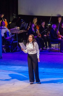 Dnipro, Ukrayna - 20 Ekim 2018: Müzikal Kvitka sanat projesi Kvitka Tsisik, Filarmoni Orkestrası üyeleri tarafından gerçekleştirilen..