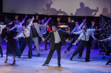 Dnipro, Ukrayna - 20 Ekim 2018: Müzikal Kvitka sanat projesi Kvitka Tsisik, Filarmoni Orkestrası üyeleri tarafından gerçekleştirilen..