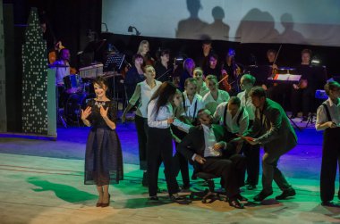 Dnipro, Ukrayna - 20 Ekim 2018: Müzikal Kvitka sanat projesi Kvitka Tsisik, Filarmoni Orkestrası üyeleri tarafından gerçekleştirilen..