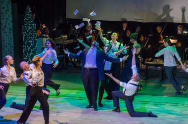 Dnipro, Ukrayna - 20 Ekim 2018: Müzikal Kvitka sanat projesi Kvitka Tsisik, Filarmoni Orkestrası üyeleri tarafından gerçekleştirilen..