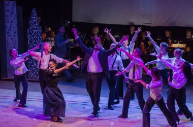 Dnipro, Ukrayna - 20 Ekim 2018: Müzikal Kvitka sanat projesi Kvitka Tsisik, Filarmoni Orkestrası üyeleri tarafından gerçekleştirilen..