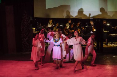 Dnipro, Ukrayna - 20 Ekim 2018: Müzikal Kvitka sanat projesi Kvitka Tsisik, Filarmoni Orkestrası üyeleri tarafından gerçekleştirilen..