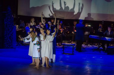 Dnipro, Ukrayna - 20 Ekim 2018: Müzikal Kvitka sanat projesi Kvitka Tsisik, Filarmoni Orkestrası üyeleri tarafından gerçekleştirilen..