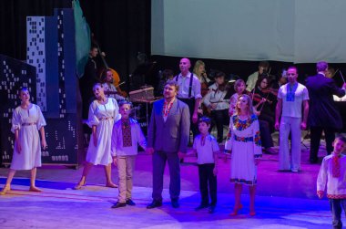 Dnipro, Ukrayna - 20 Ekim 2018: Müzikal Kvitka sanat projesi Kvitka Tsisik, Filarmoni Orkestrası üyeleri tarafından gerçekleştirilen..