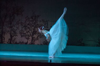 Dnipro, Ukrayna - 3 Kasım 2018: Klasik bale Giselle Adolphe Adam tarafından Dnipro Opera ve Bale Tiyatrosu üyeleri tarafından gerçekleştirilen.