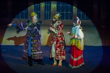 Dnipro, Ukrayna - 4 Kasım 2018: Mucize-Yudo Dnipro devlet Drama ve komedi tiyatro üyeleri tarafından gerçekleştirilen sualtı Krallık.