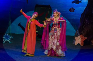 Dnipro, Ukrayna - 4 Kasım 2018: Mucize-Yudo Dnipro devlet Drama ve komedi tiyatro üyeleri tarafından gerçekleştirilen sualtı Krallık.
