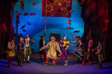 Dnipro, Ukrayna - 4 Kasım 2018: Mucize-Yudo Dnipro devlet Drama ve komedi tiyatro üyeleri tarafından gerçekleştirilen sualtı Krallık.