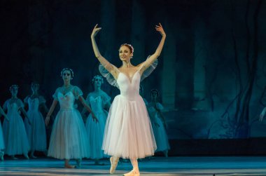 Dnipro, Ukrayna - 17 Kasım 2018: Klasik bale Sylphs Frederic Chopin müzik Dnipro Opera ve Bale Tiyatrosu üyeleri tarafından gerçekleştirilen.