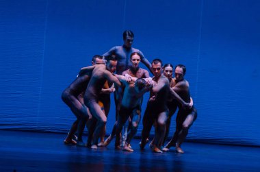 Dnipro, Ukrayna - 17 Kasım 2018: Ulusal Bale Dnipro Devlet Opera ve Bale gösterisinde üyeleri tarafından gerçekleştirilen gece bale çocuklarının.