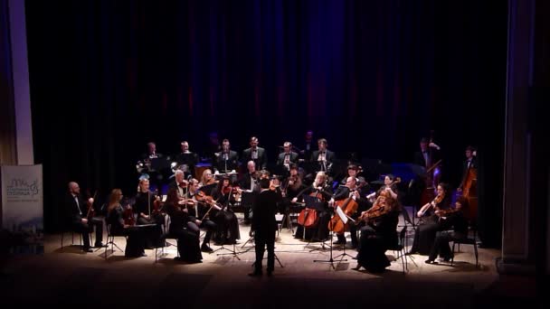 Dnipro Ucrânia Dezembro 2018 Membros Quatro Seasons Chamber Orchestra Maestro — Vídeo de Stock