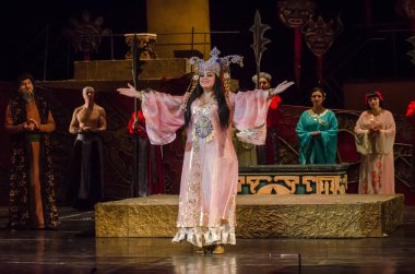 Dnipro, Ukrayna - 22 Aralık 2018: Klasik Giacomo Puccini Dnipro Opera ve Bale Tiyatrosu üyeleri tarafından gerçekleştirilen Turandot Operası.