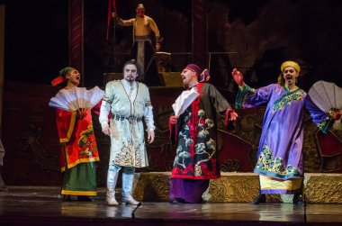 Dnipro, Ukrayna - 22 Aralık 2018: Klasik Giacomo Puccini Dnipro Opera ve Bale Tiyatrosu üyeleri tarafından gerçekleştirilen Turandot Operası.
