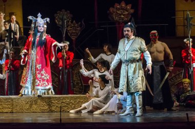 Dnipro, Ukrayna - 22 Aralık 2018: Klasik Giacomo Puccini Dnipro Opera ve Bale Tiyatrosu üyeleri tarafından gerçekleştirilen Turandot Operası.