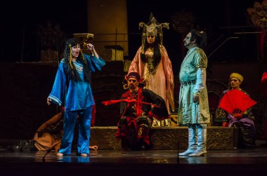 Dnipro, Ukrayna - 22 Aralık 2018: Klasik Giacomo Puccini Dnipro Opera ve Bale Tiyatrosu üyeleri tarafından gerçekleştirilen Turandot Operası.
