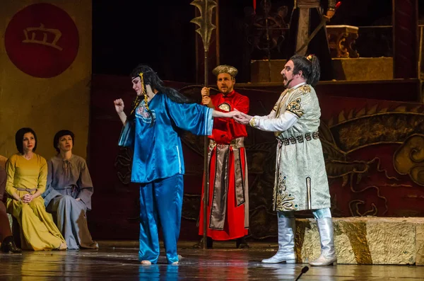 ジャコモ プッチーニ トゥーラン ドット ドニプロ オペラ バレエ劇場のメンバーによって実行されるドニエプル ウクライナ 2018 古典的なオペラ — ストック写真