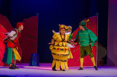 Dnipro, Ukrayna - 26 Aralık 2018: Barvinok Dnipro devlet Drama ve komedi tiyatro üyeleri tarafından gerçekleştirilen bizim kahraman olan.