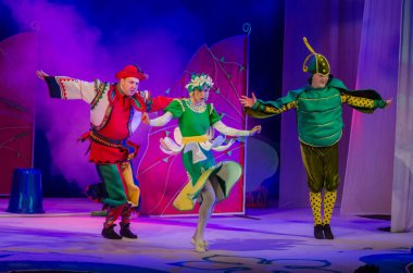 Dnipro, Ukrayna - 26 Aralık 2018: Barvinok Dnipro devlet Drama ve komedi tiyatro üyeleri tarafından gerçekleştirilen bizim kahraman olan.