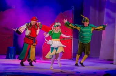 Dnipro, Ukrayna - 26 Aralık 2018: Barvinok Dnipro devlet Drama ve komedi tiyatro üyeleri tarafından gerçekleştirilen bizim kahraman olan.