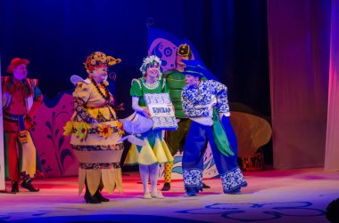 Dnipro, Ukrayna - 26 Aralık 2018: Barvinok Dnipro devlet Drama ve komedi tiyatro üyeleri tarafından gerçekleştirilen bizim kahraman olan.