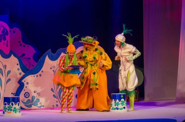 Dnipro, Ukrayna - 26 Aralık 2018: Barvinok Dnipro devlet Drama ve komedi tiyatro üyeleri tarafından gerçekleştirilen bizim kahraman olan.