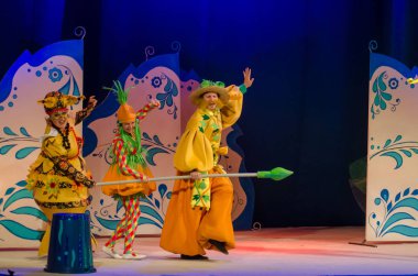 Dnipro, Ukrayna - 26 Aralık 2018: Barvinok Dnipro devlet Drama ve komedi tiyatro üyeleri tarafından gerçekleştirilen bizim kahraman olan.