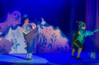 Dnipro, Ukrayna - 26 Aralık 2018: Barvinok Dnipro devlet Drama ve komedi tiyatro üyeleri tarafından gerçekleştirilen bizim kahraman olan.