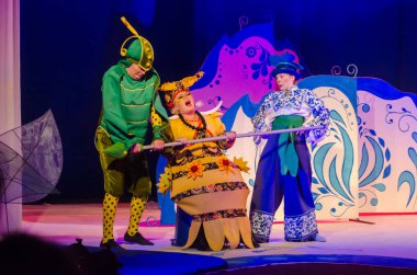 Dnipro, Ukrayna - 26 Aralık 2018: Barvinok Dnipro devlet Drama ve komedi tiyatro üyeleri tarafından gerçekleştirilen bizim kahraman olan.