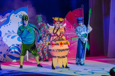 Dnipro, Ukrayna - 26 Aralık 2018: Barvinok Dnipro devlet Drama ve komedi tiyatro üyeleri tarafından gerçekleştirilen bizim kahraman olan.