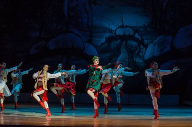 Dnipro, Ukrayna - 6 Ocak 2018: Noel bale Dnipro Opera ve Bale Tiyatrosu üyeleri tarafından gerçekleştirilen önceki gece 