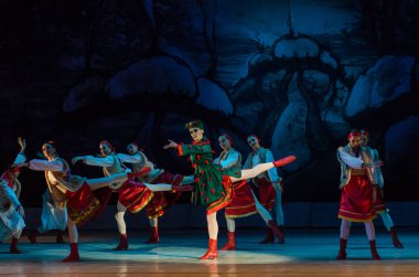 Dnipro, Ukrayna - 6 Ocak 2018: Noel bale Dnipro Opera ve Bale Tiyatrosu üyeleri tarafından gerçekleştirilen önceki gece 