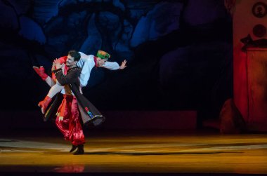 Dnipro, Ukrayna - 6 Ocak 2018: Noel bale Dnipro Opera ve Bale Tiyatrosu üyeleri tarafından gerçekleştirilen önceki gece 