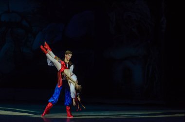 Dnipro, Ukrayna - 6 Ocak 2018: Noel bale Dnipro Opera ve Bale Tiyatrosu üyeleri tarafından gerçekleştirilen önceki gece 