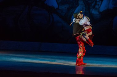 Dnipro, Ukrayna - 6 Ocak 2018: Noel bale Dnipro Opera ve Bale Tiyatrosu üyeleri tarafından gerçekleştirilen önceki gece 