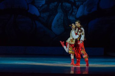 Dnipro, Ukrayna - 6 Ocak 2018: Noel bale Dnipro Opera ve Bale Tiyatrosu üyeleri tarafından gerçekleştirilen önceki gece 