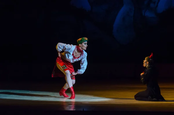 乌克兰第聂伯罗 2018年1月6日 Dnipro 歌剧和芭蕾剧院成员表演的圣诞芭蕾前一夜 — 图库照片