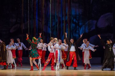 Dnipro, Ukrayna - 6 Ocak 2018: Noel bale Dnipro Opera ve Bale Tiyatrosu üyeleri tarafından gerçekleştirilen önceki gece 