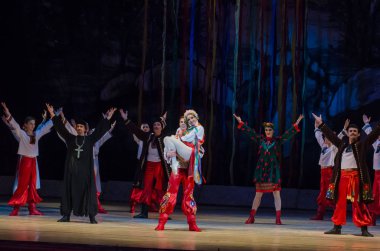 Dnipro, Ukrayna - 6 Ocak 2018: Noel bale Dnipro Opera ve Bale Tiyatrosu üyeleri tarafından gerçekleştirilen önceki gece 