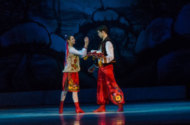 Dnipro, Ukrayna - 7 Ocak 2018: Noel bale Dnipro Opera ve Bale Tiyatrosu üyeleri tarafından gerçekleştirilen önceki gece 