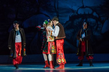 Dnipro, Ukrayna - 7 Ocak 2018: Noel bale Dnipro Opera ve Bale Tiyatrosu üyeleri tarafından gerçekleştirilen önceki gece 