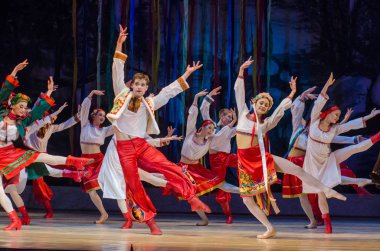 Dnipro, Ukrayna - 7 Ocak 2018: Noel bale Dnipro Opera ve Bale Tiyatrosu üyeleri tarafından gerçekleştirilen önceki gece 