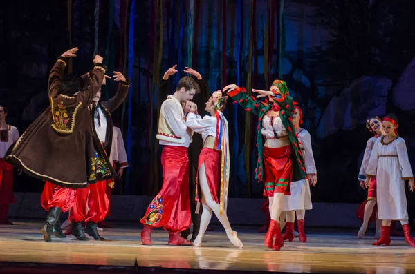 크리스마스 Dnipro 오페라와 극장의 멤버에서 수행한 Dnipro 우크라이나 2018 — 스톡 사진