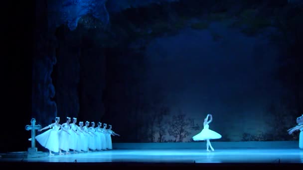 乌克兰第聂伯罗 2018年11月3日 阿道夫 亚当的古典芭蕾由第聂伯罗歌剧院和芭蕾剧院的成员表演 — 图库视频影像
