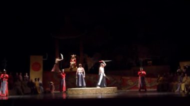 Dnipro, Ukrayna 22 Aralık 2018: Klasik Giacomo Puccini Dnipro Opera ve Bale Tiyatrosu üyeleri tarafından gerçekleştirilen Turandot Operası.