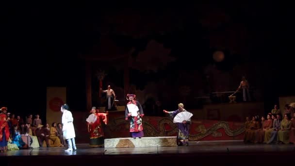 乌克兰第聂伯罗 由第聂伯罗歌剧院和芭蕾舞剧院成员演唱的贾科莫 普契尼 图兰多的古典歌剧 — 图库视频影像