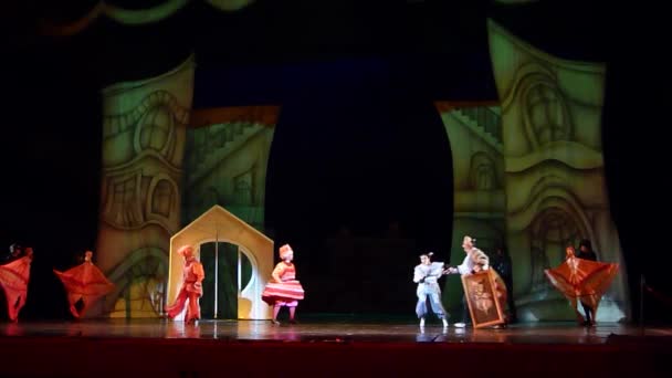 乌克兰第聂伯罗 2018年12月29日 由第聂伯罗歌剧院和芭蕾舞剧院成员表演的音乐基辛之家 — 图库视频影像