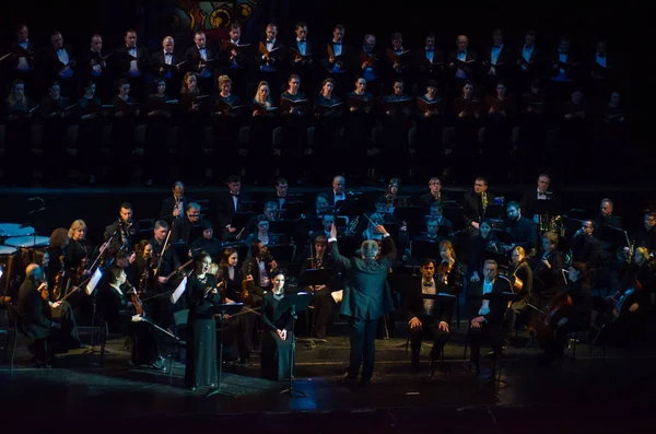 Dnipro, Ukrayna - 20 Şubat 2019: Requiem Dnipro Opera ve bale Tiyatrosu üyeleri tarafından gerçekleştirilen Verdi tarafından.